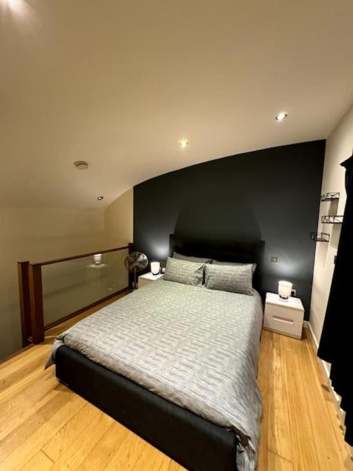 Paddington Station 2 Bedroom House * Лондон