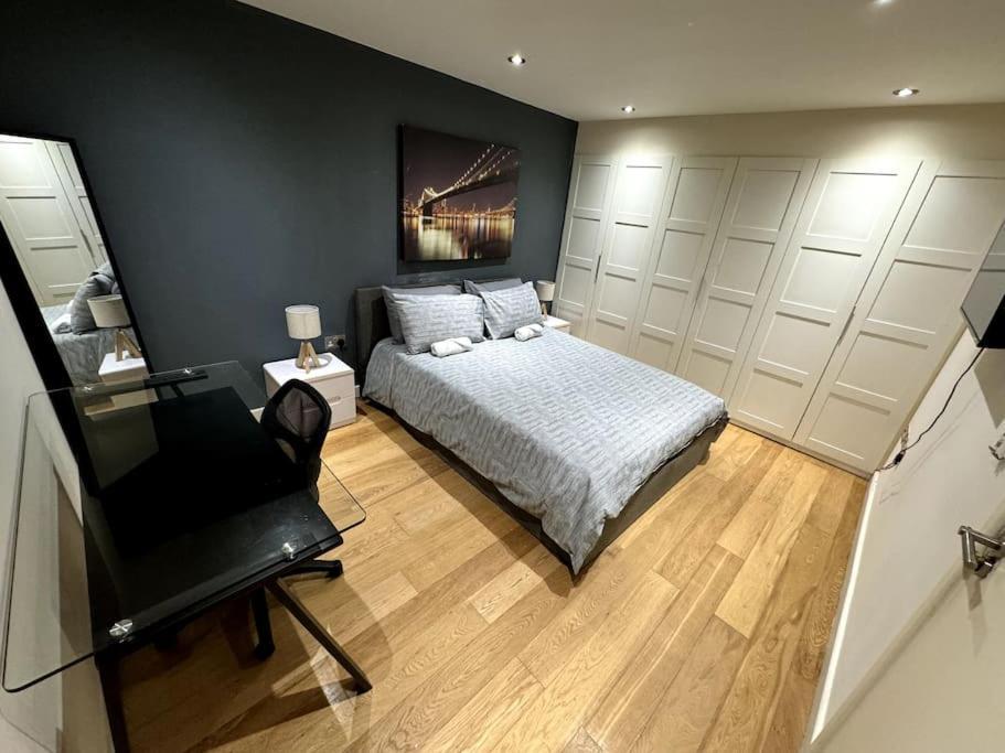Апартаменты Paddington Station 2 Bedroom House Лондон